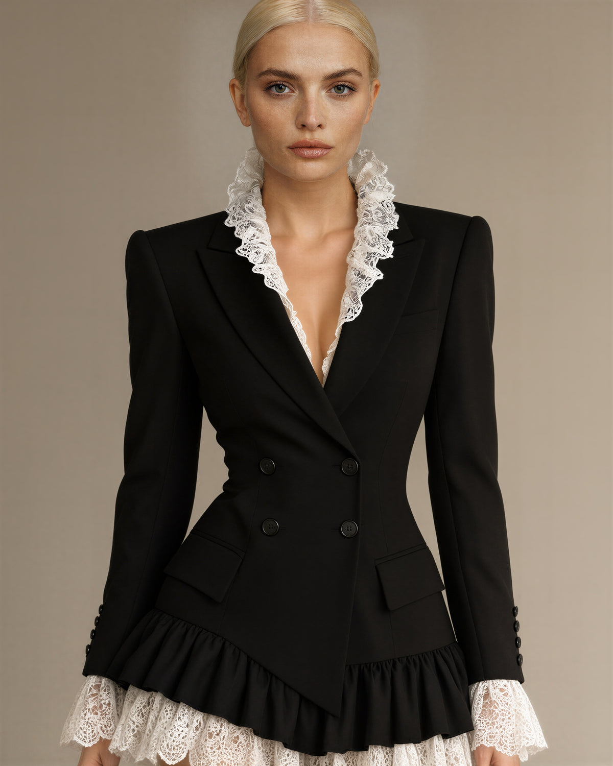 Adele dantel fırfırlı kruvaze blazer mini elbise, siyah, bel üstü yakın plan